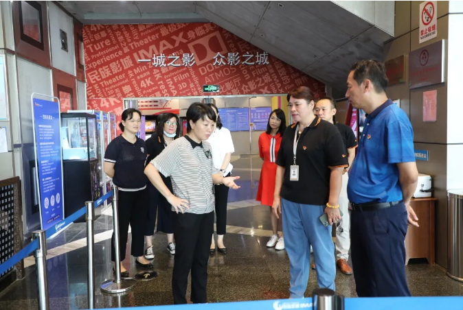 /QJ_032858817302.png 劉巧瑛對(duì)民族影城的創(chuàng)城工作提出指導(dǎo)意見.png