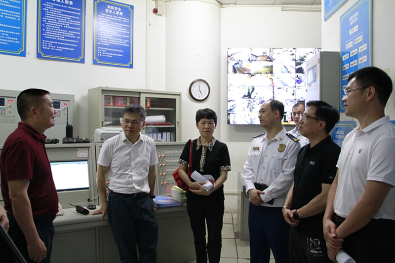 /QJ_077799363102.jpg 調(diào)研現(xiàn)場(chǎng)1.jpg