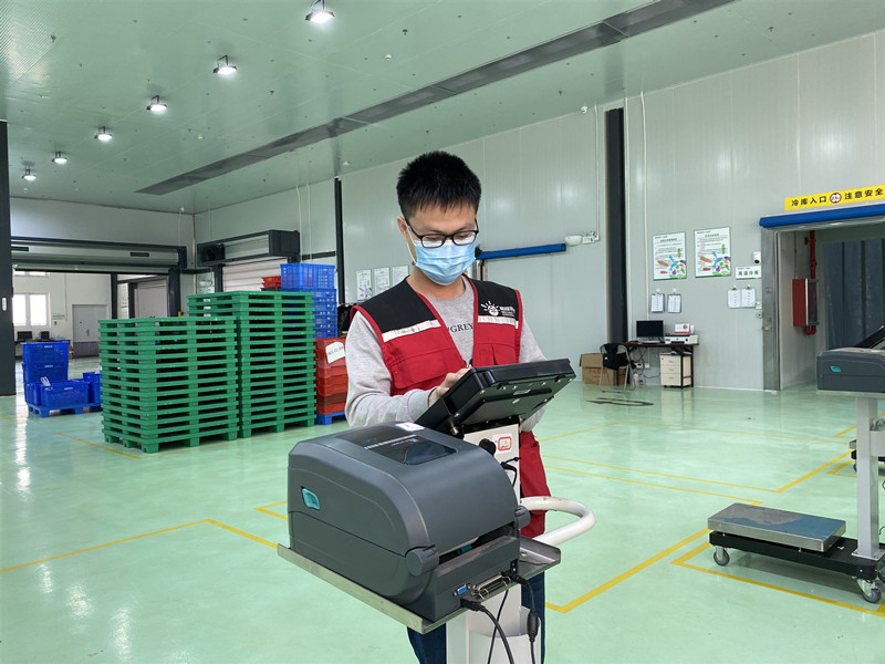 /QJ_481660506441.jpg 4.分揀員調(diào)試電子秤_副本.jpg