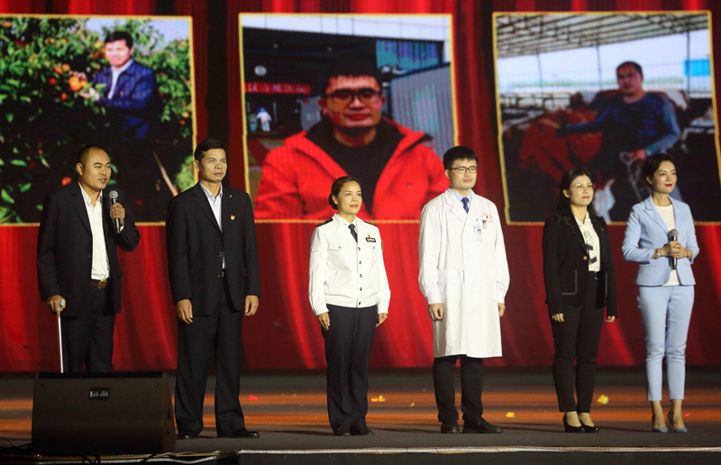 /QJ_007217680100.jpg 064A1075.JPG