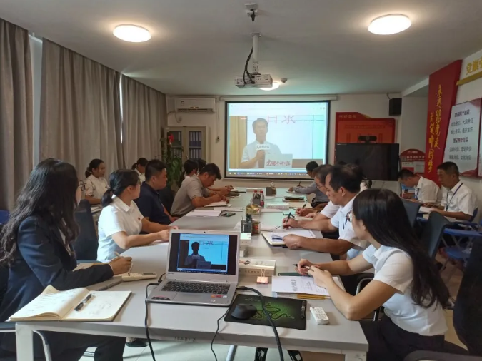 /QJ_031351969465.png 威寧酒店公司機關(guān)黨支部黨員觀看現(xiàn)場.png