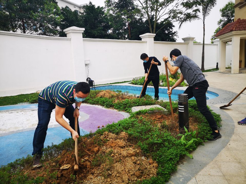 /QJ_409355567270.jpg 植樹活動現(xiàn)場_副本.jpg