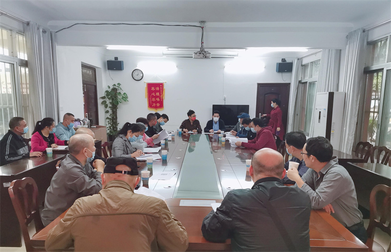 /QJ_191375579820.jpg 組織召開僵尸企業(yè)職工安置宣貫會.jpg