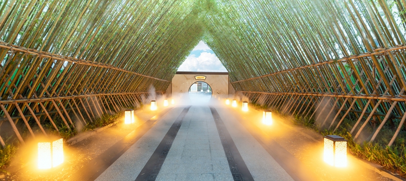 /QJ_604994491314.jpg 威寧青運村園林景觀實景—竹林搖紅.jpg