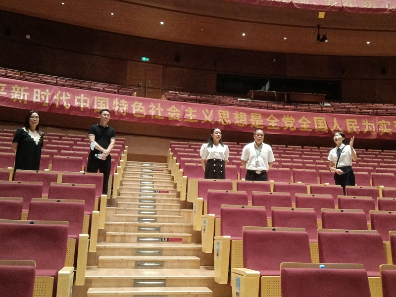 /QJ_734426008501.jpg 考察參觀廣西文化藝術(shù)中心.jpg