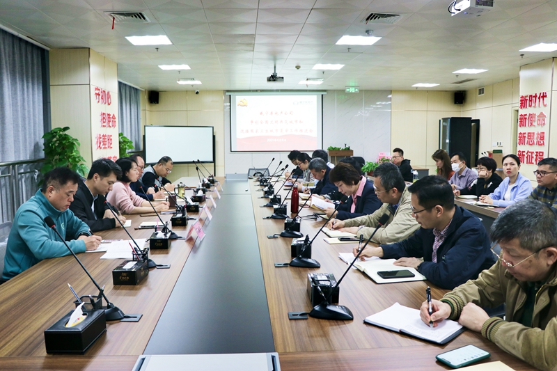 /QJ_870626428451.jpg 6 威寧房地產(chǎn)公司會(huì)議現(xiàn)場(chǎng).jpg